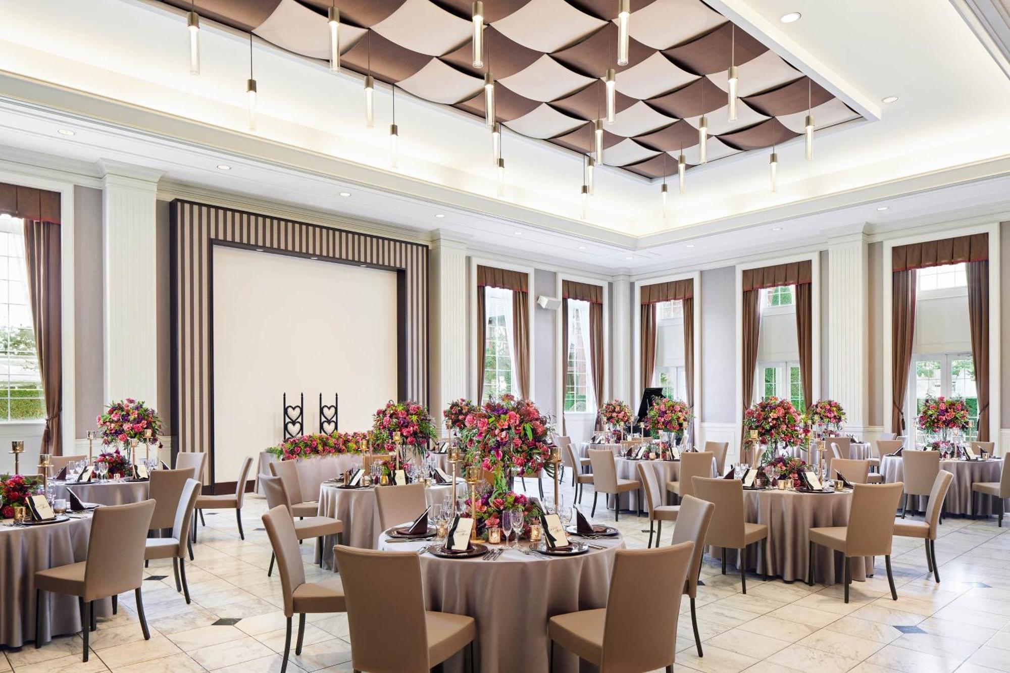 Sheraton Grande Tokyo Bay Hotel Urayasu Dış mekan fotoğraf The ballroom