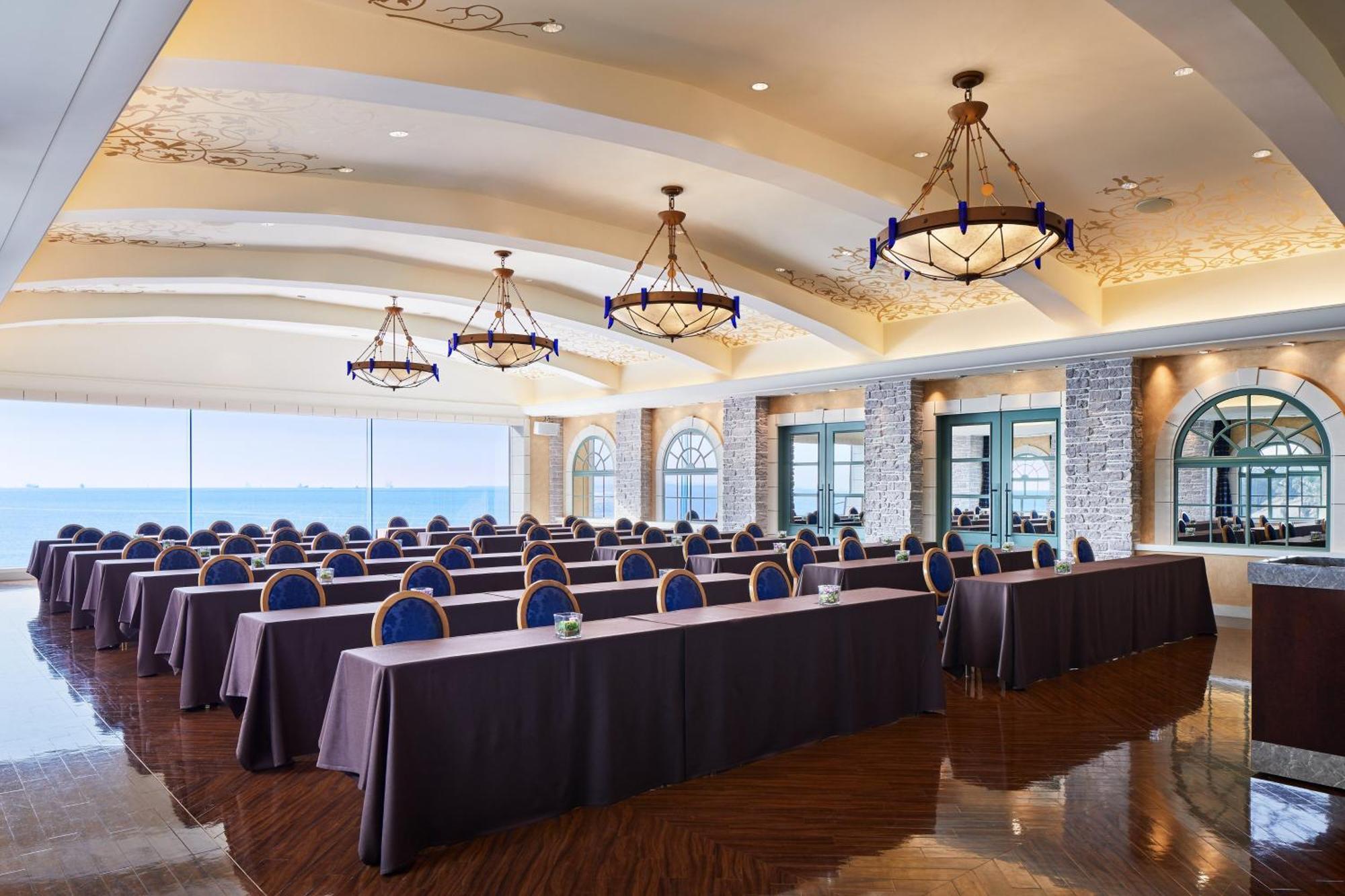 Sheraton Grande Tokyo Bay Hotel Urayasu Dış mekan fotoğraf The ballroom