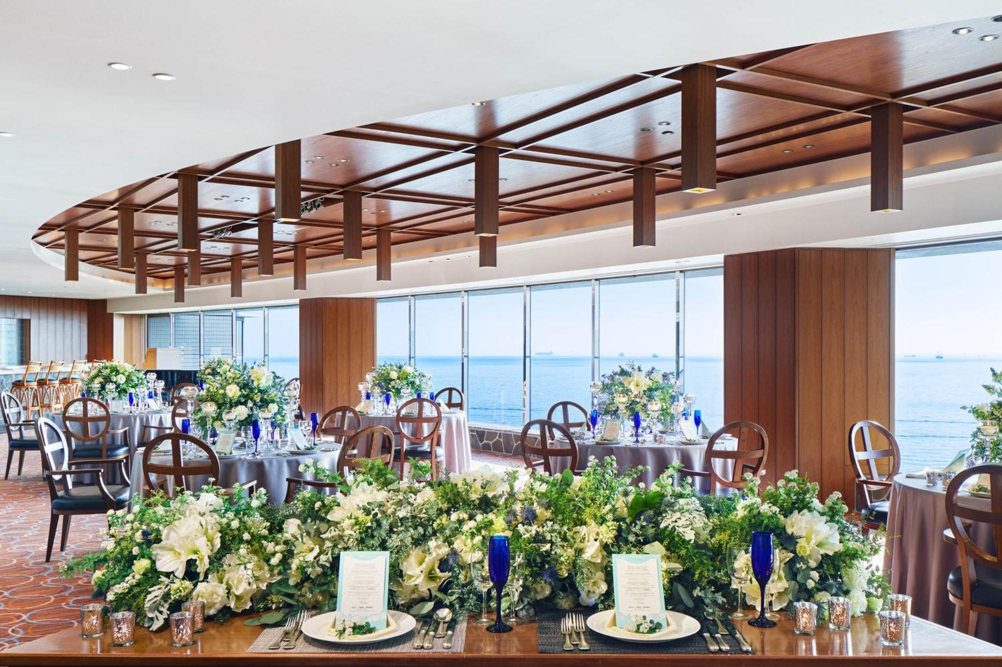 Sheraton Grande Tokyo Bay Hotel Urayasu Dış mekan fotoğraf The 360° Restaurant